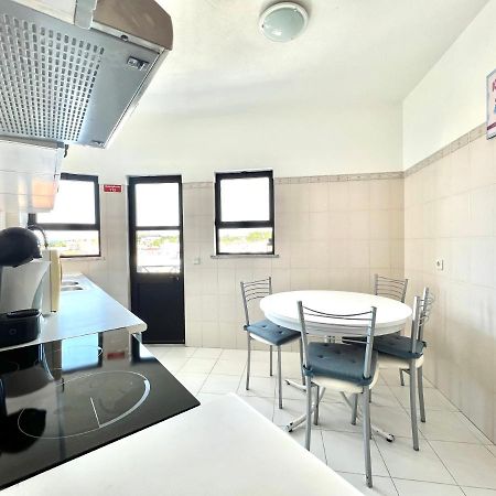 Loky - Near Quarteira Center Apartman Kültér fotó